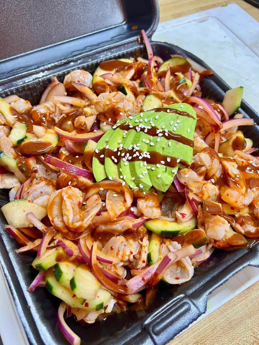 El Punto Clamatos y Tosticeviches